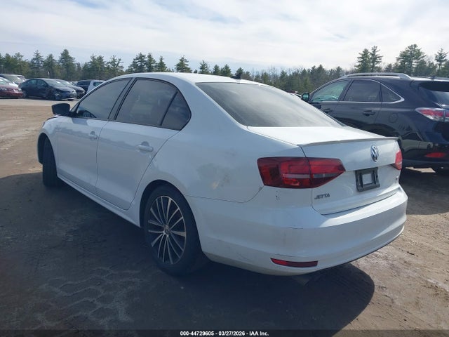 3VWD17AJ1GM413340 Volkswagen Jetta 1.8t Sport