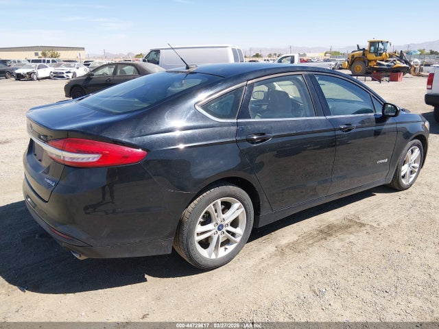 3FA6P0UU7JR278999 Ford Fusion Hybrid S