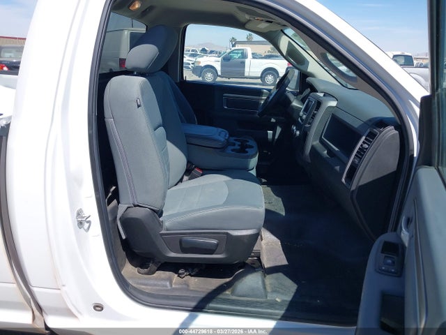 3C6JR6DG8KG503902 RAM 1500 Classic Tradesman 4x2 8&#039; Box