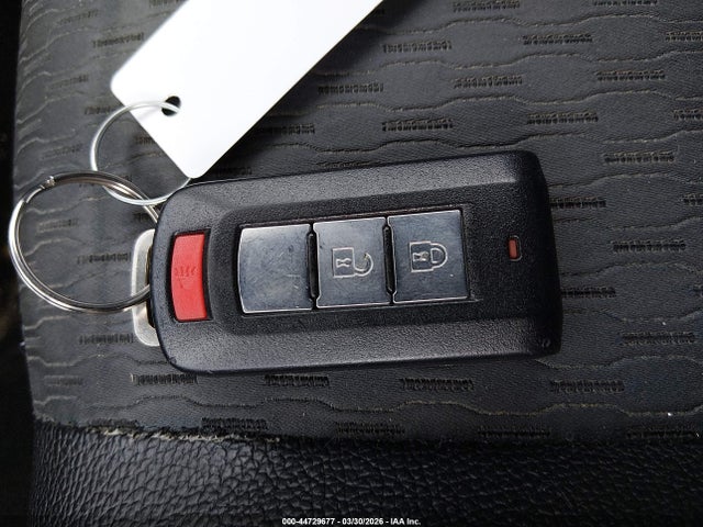 Продажа на аукционе авто 2015 Mitsubishi Outlander Se, vin: JA4AZ3A38FZ010858, номер лота: 44729677