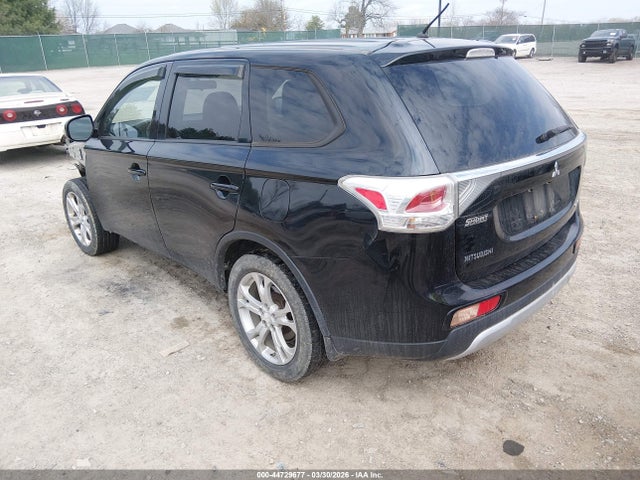 Продажа на аукционе авто 2015 Mitsubishi Outlander Se, vin: JA4AZ3A38FZ010858, номер лота: 44729677