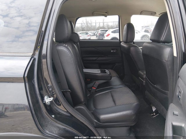 Продажа на аукционе авто 2015 Mitsubishi Outlander Se, vin: JA4AZ3A38FZ010858, номер лота: 44729677