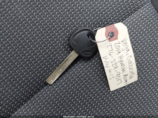 2019 Hyundai Accent Sel მანქანა იყიდება აუქციონზე, vin: 3KPC24A35KE040852, აუქციონის ნომერი: 44729681