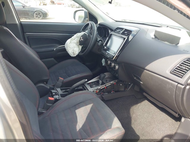 2025 MITSUBISHI OUTLANDER SPORT JA4ARUAU3SU011244 Photo 4