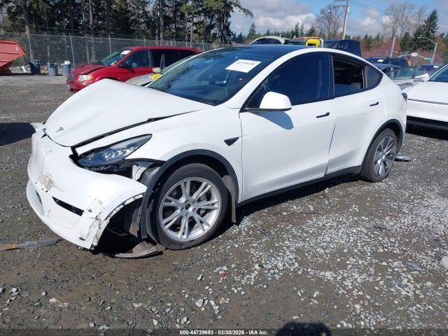 2022 Tesla Model Y Long Range Dual Motor All-wheel Drive მანქანა იყიდება აუქციონზე, vin: 7SAYGAEE8NF518362, აუქციონის ნომერი: 44729693