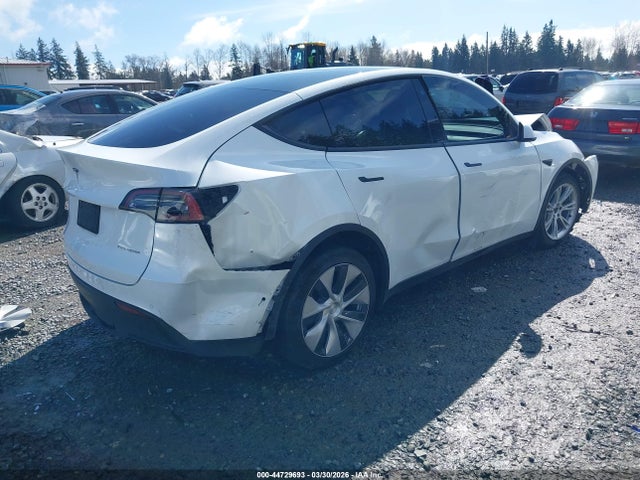 2022 Tesla Model Y Long Range Dual Motor All-wheel Drive მანქანა იყიდება აუქციონზე, vin: 7SAYGAEE8NF518362, აუქციონის ნომერი: 44729693