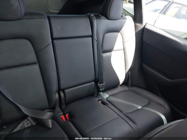 2022 Tesla Model Y Long Range Dual Motor All-wheel Drive მანქანა იყიდება აუქციონზე, vin: 7SAYGAEE8NF518362, აუქციონის ნომერი: 44729693