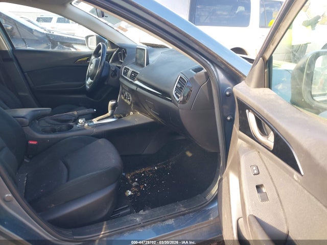 44729702 :رقم المزاد ، 3MZBM1V78FM213239 vin ، 2015 Mazda Mazda3 I Touring مزاد بيع
