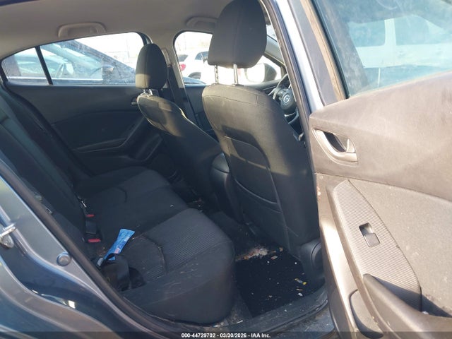 44729702 :رقم المزاد ، 3MZBM1V78FM213239 vin ، 2015 Mazda Mazda3 I Touring مزاد بيع