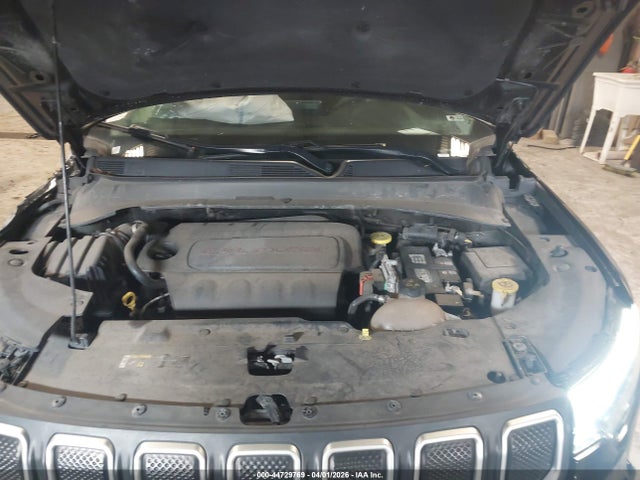 2022 Jeep Compass Latitude Lux 4x4 მანქანა იყიდება აუქციონზე, vin: 3C4NJDFB5NT128280, აუქციონის ნომერი: 44729769