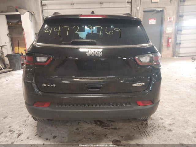 2022 Jeep Compass Latitude Lux 4x4 მანქანა იყიდება აუქციონზე, vin: 3C4NJDFB5NT128280, აუქციონის ნომერი: 44729769