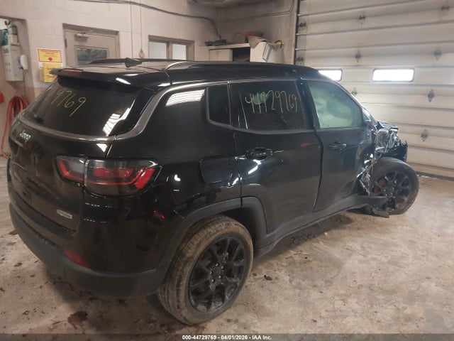 2022 Jeep Compass Latitude Lux 4x4 მანქანა იყიდება აუქციონზე, vin: 3C4NJDFB5NT128280, აუქციონის ნომერი: 44729769