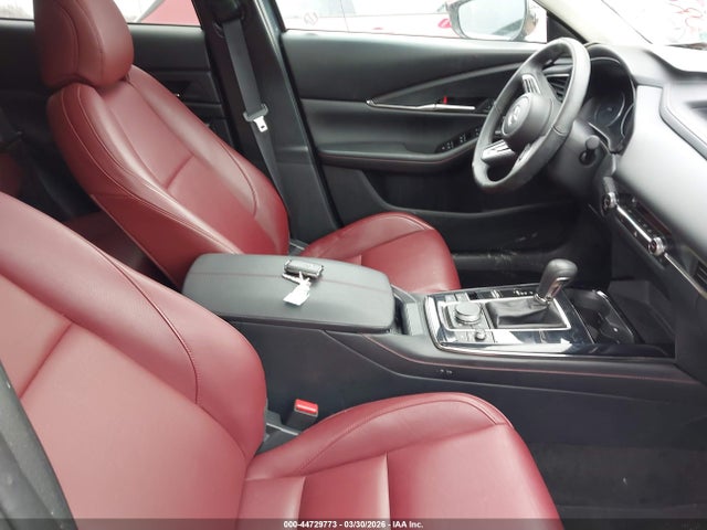 Продажа на аукционе авто 2025 Mazda Cx-30 2.5 S Carbon Edition, vin: 3MVDMBCM3SM799805, номер лота: 44729773
