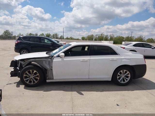 Продажа на аукционе авто 2016 Chrysler 300 Limited, vin: 2C3CCAAG6GH206679, номер лота: 44729793