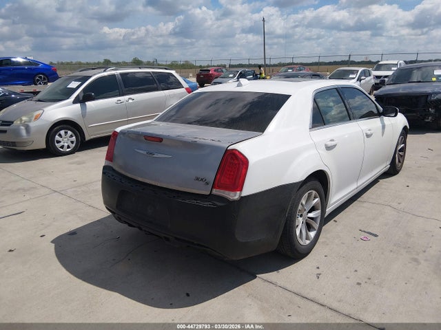 Продажа на аукционе авто 2016 Chrysler 300 Limited, vin: 2C3CCAAG6GH206679, номер лота: 44729793