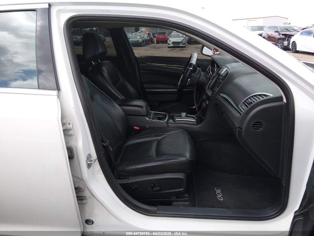 Продажа на аукционе авто 2016 Chrysler 300 Limited, vin: 2C3CCAAG6GH206679, номер лота: 44729793