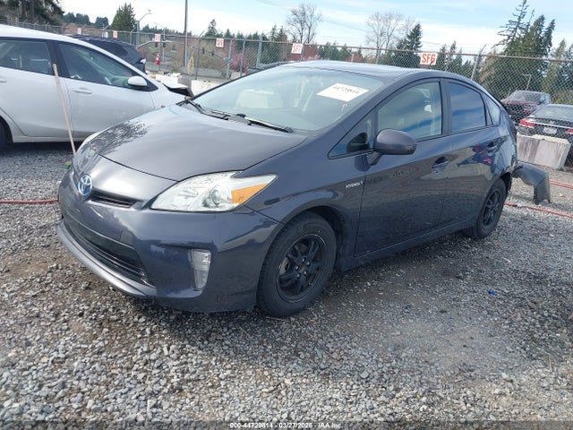 Toyota Prius 2014 JTDKN3DU7E1739182 Image 2