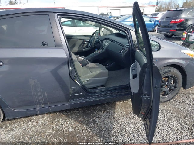 Toyota Prius 2014 JTDKN3DU7E1739182 Image 5