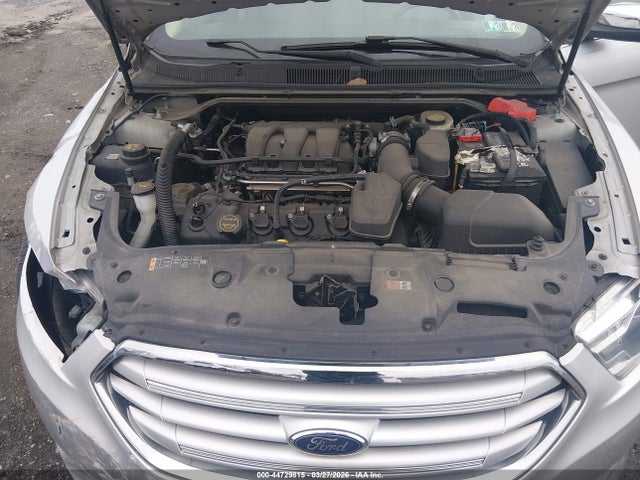 Ford Taurus Limited 2017 1FAHP2F84HG128239 Image 10