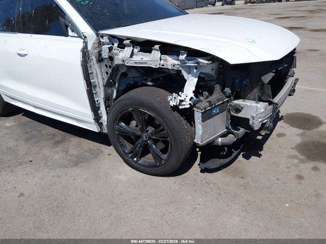 44729820 :رقم المزاد ، WA1AVAF13KD011012 vin ، 2019 Audi Q8 55 Premium مزاد بيع