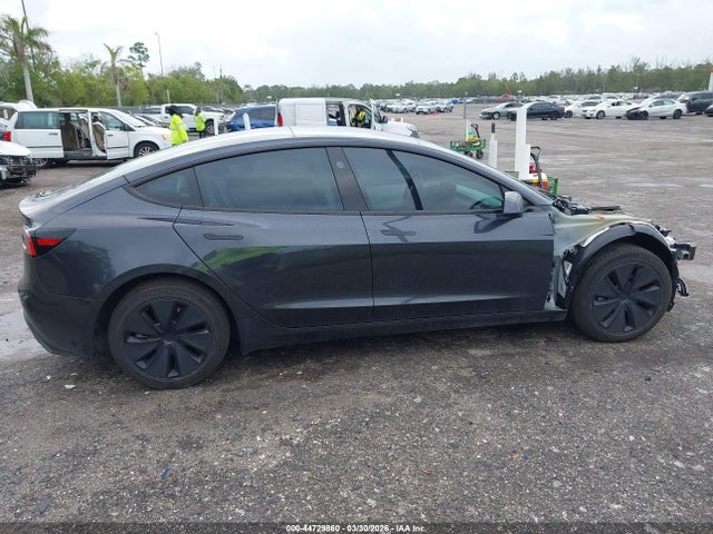 5YJ3E1EA9SF996697 Tesla Model 3 Long Range Rear-wheel Drive/standard Rear-wheel Drive