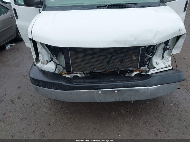 Продажа на аукционе авто 2017 Gmc Savana Cutaway Work Van, vin: 1GD07RFF3H1313203, номер лота: 44729862