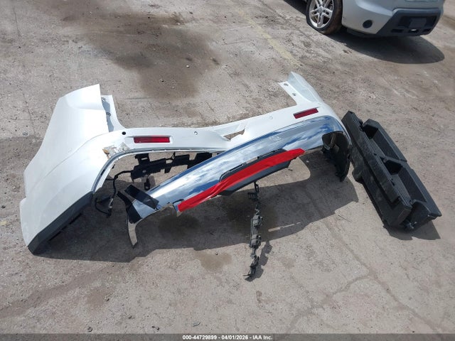 44729899 :رقم المزاد ، 1GKKNXLS5JZ110883 vin ، 2018 Gmc Acadia Denali مزاد بيع