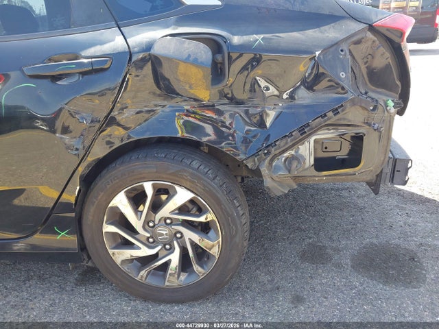 Honda CIVIC EX 2018 2HGFC2F79JH560292 Image 19