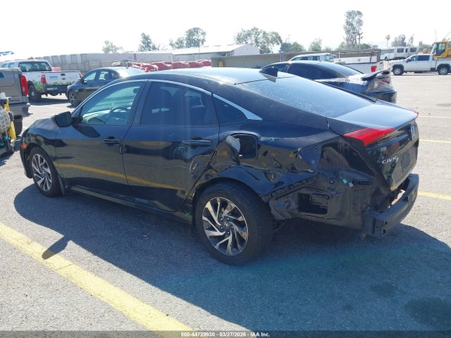 Honda CIVIC EX 2018 2HGFC2F79JH560292 Image 3