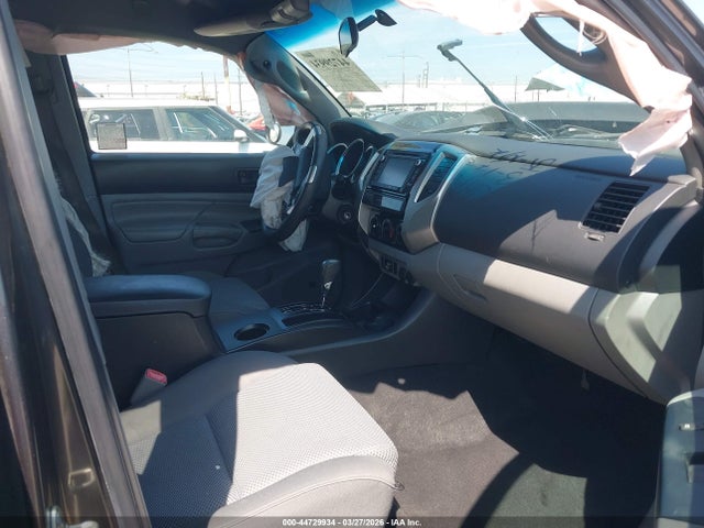 3TMKU4HN8FM043625 Toyota Tacoma Prerunner V6