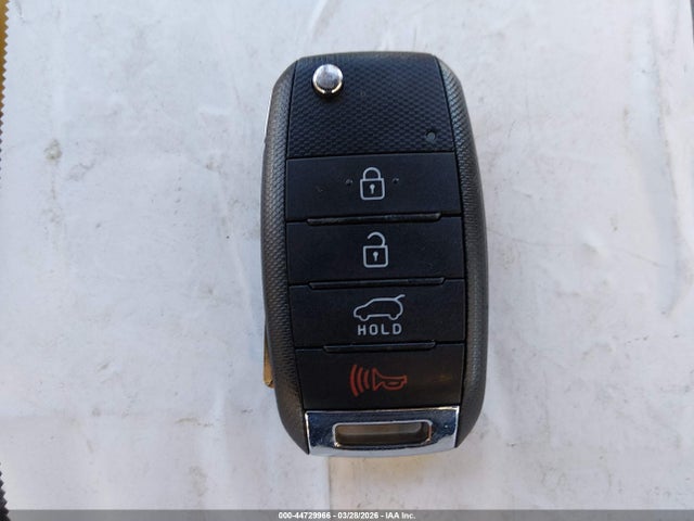 5XYPG4A39HG215618 KIA Sorento 2.4l Lx