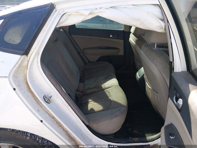 KNAGT4L31G5085170 KIA Optima Lx