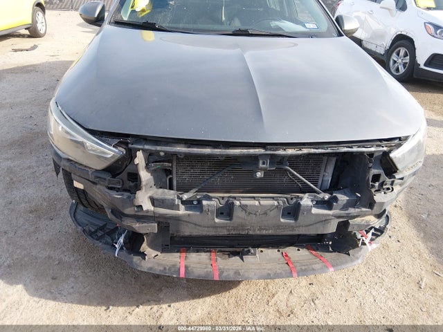 2018 Buick Regal Sportback Preferred მანქანა იყიდება აუქციონზე, vin: W04GL6SX8J1109833, აუქციონის ნომერი: 44729980
