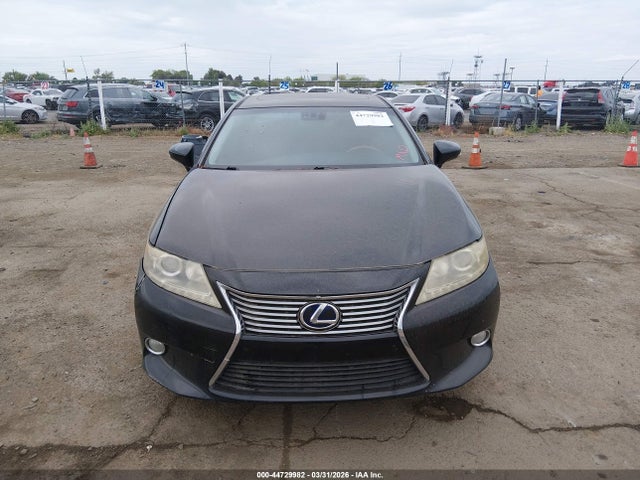 2013 Lexus Es 300h მანქანა იყიდება აუქციონზე, vin: JTHBW1GG1D2004745, აუქციონის ნომერი: 44729982