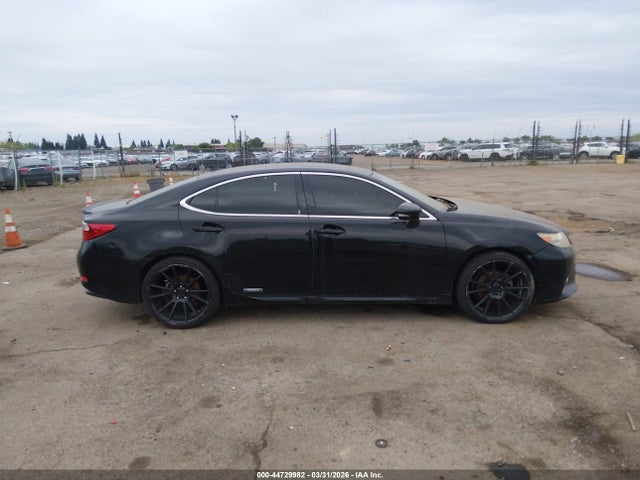 2013 Lexus Es 300h მანქანა იყიდება აუქციონზე, vin: JTHBW1GG1D2004745, აუქციონის ნომერი: 44729982