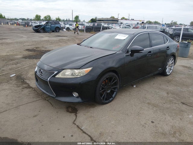 2013 Lexus Es 300h მანქანა იყიდება აუქციონზე, vin: JTHBW1GG1D2004745, აუქციონის ნომერი: 44729982