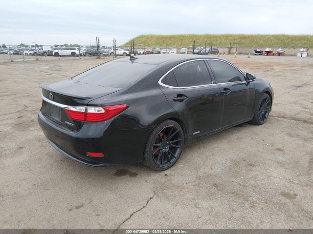2013 Lexus Es 300h მანქანა იყიდება აუქციონზე, vin: JTHBW1GG1D2004745, აუქციონის ნომერი: 44729982