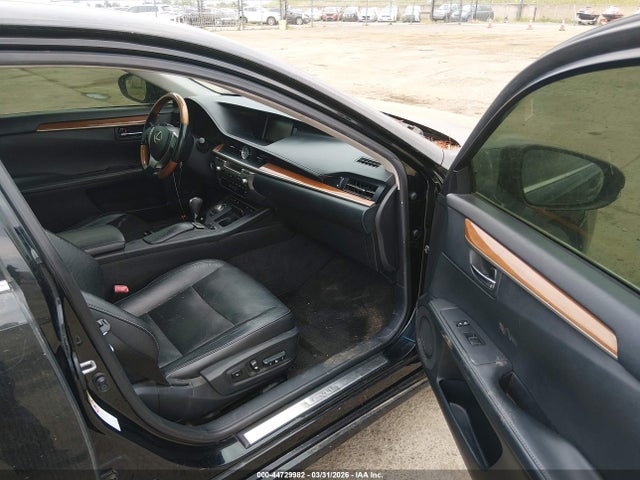 2013 Lexus Es 300h მანქანა იყიდება აუქციონზე, vin: JTHBW1GG1D2004745, აუქციონის ნომერი: 44729982