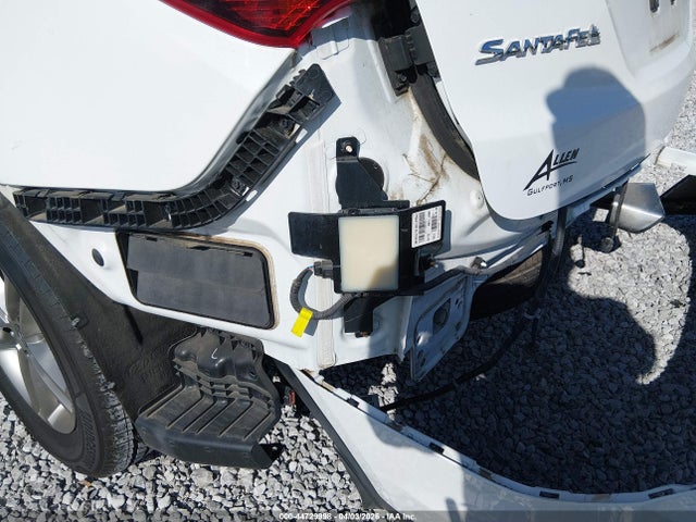 Продаж на аукціоні авто 2017 Hyundai Santa Fe Sport 2.4l, vin: 5NMZU3LB3HH005943, номер лоту: 44729998