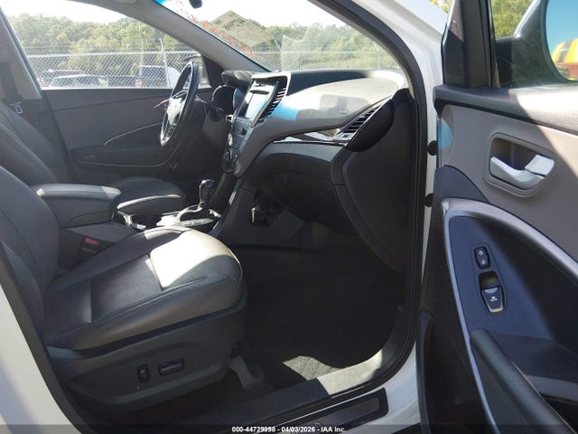 Продаж на аукціоні авто 2017 Hyundai Santa Fe Sport 2.4l, vin: 5NMZU3LB3HH005943, номер лоту: 44729998