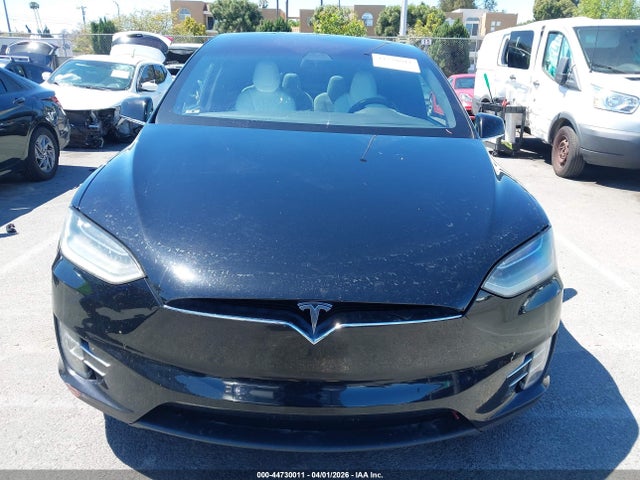 Продаж на аукціоні авто 2017 Tesla Model X 100d/75d/90d, vin: 5YJXCAE25HF055739, номер лоту: 44730011