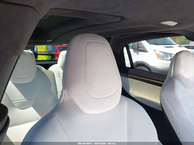 Продаж на аукціоні авто 2017 Tesla Model X 100d/75d/90d, vin: 5YJXCAE25HF055739, номер лоту: 44730011