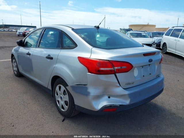 Ford FOCUS S 2016 1FADP3E24GL311194 Image 6