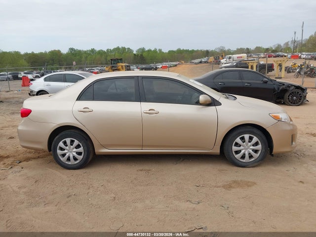 Продажа на аукционе авто 2011 Toyota Corolla Le, vin: 2T1BU4EE7BC547705, номер лота: 44730132