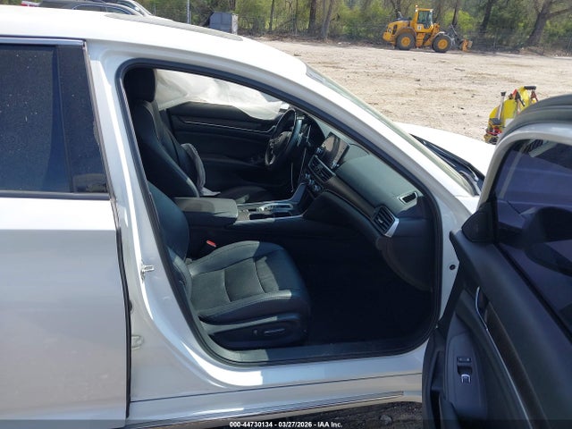 1HGCV2F99LA029724 Honda Accord Touring
