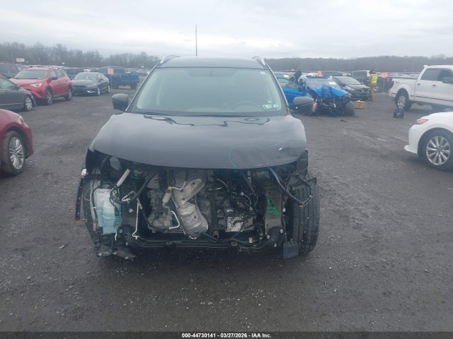 2018 Nissan Rogue Sv მანქანა იყიდება აუქციონზე, vin: 5N1AT2MV6JC813934, აუქციონის ნომერი: 44730141
