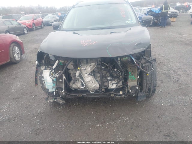 2018 Nissan Rogue Sv მანქანა იყიდება აუქციონზე, vin: 5N1AT2MV6JC813934, აუქციონის ნომერი: 44730141