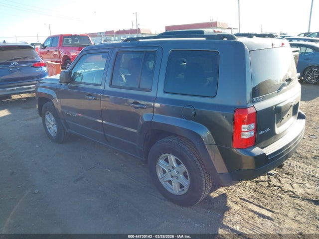 44730142 :رقم المزاد ، 1C4NJRFB0ED892721 vin ، 2014 Jeep Patriot Latitude مزاد بيع