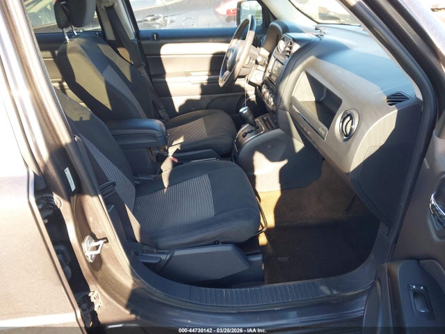 44730142 :رقم المزاد ، 1C4NJRFB0ED892721 vin ، 2014 Jeep Patriot Latitude مزاد بيع