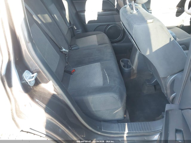 44730142 :رقم المزاد ، 1C4NJRFB0ED892721 vin ، 2014 Jeep Patriot Latitude مزاد بيع